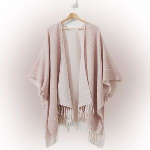 NWT: GENTLE FAWN Hermosa Kimono, Soft & Cozy Sweater Wrap w/fringe. XS/S & M/L
